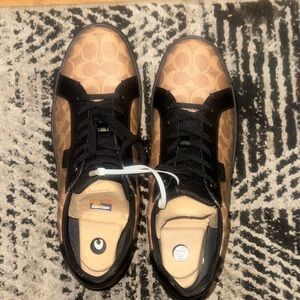 Coach Men's Tan and Black Patterned Sneakers